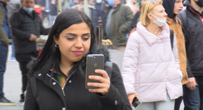 İstanbul'da sokaklarda maske takmak unutuldu