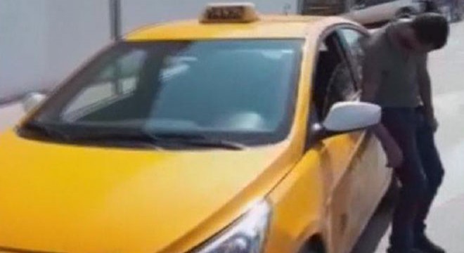 İstanbul'da taksi sürücüsünün korkutan görüntüsü