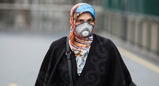 İstanbul'da toplu taşımada maskeli dönem başladı