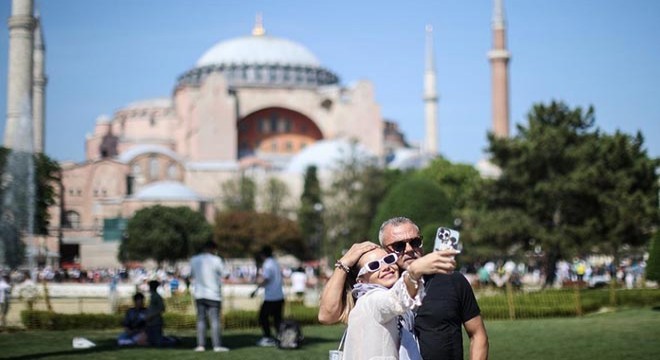 İstanbul'u 9 ayda 13,1 milyon yabancı turist ziyaret etti