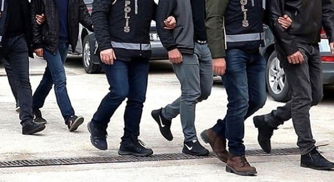İstanbul da FETÖ operasyonu: 21 gözaltı