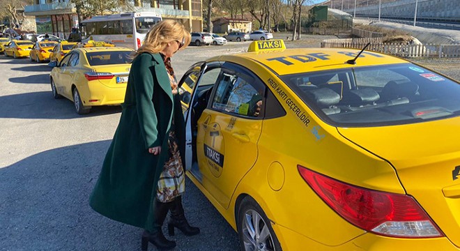 İstanbul daki kadın taksi şoförleri bir araya geldi