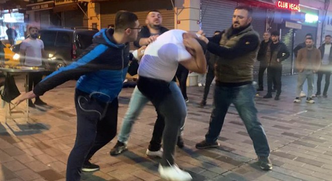 İstiklal Caddesi’nde bayıltan dayak