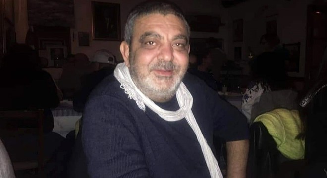 İşyeri önündeki bıçaklama kamerada