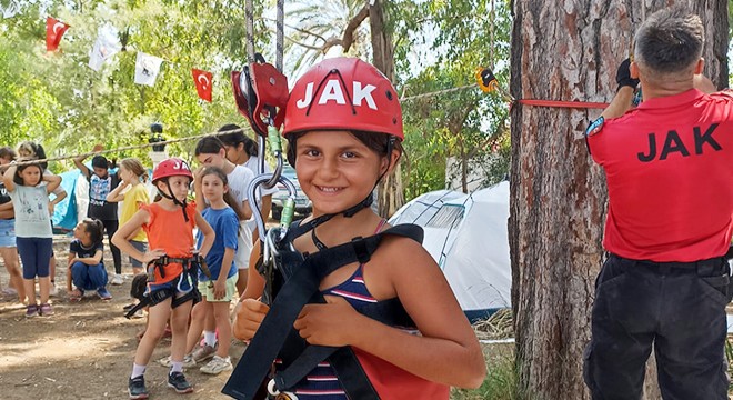İzcilere JAK'tan dağcılık eğitimi