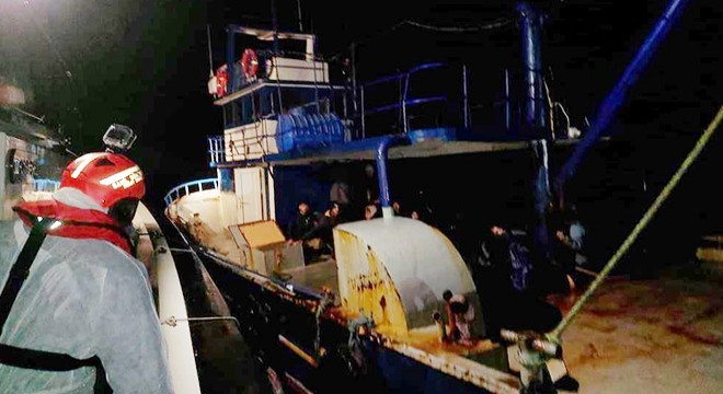İzmir'de 168 göçmen ile 2 organizatör yakalandı