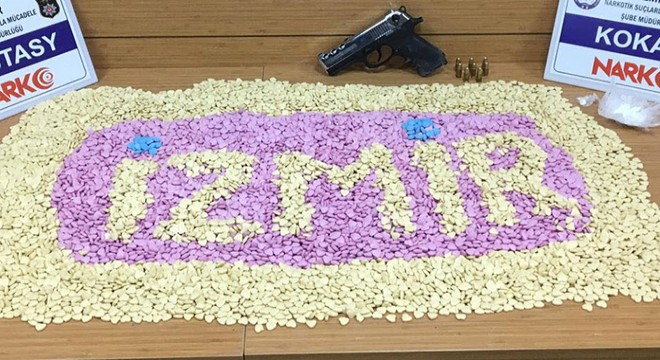 İzmir'de 21 bin uyuşturucu hapa 3 tutuklama