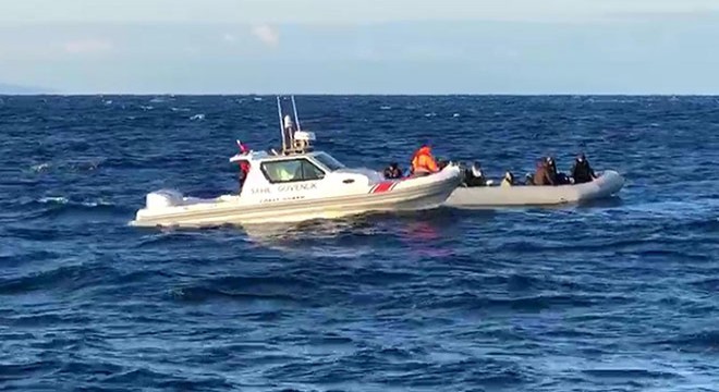İzmir'de 30 göçmen yakalandı