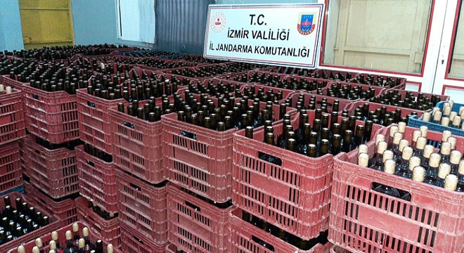 İzmir'de 6 bin litre bandrolsüz şarap ele geçirildi