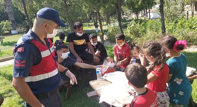 İzmir'de 794 kaçak göçmen yakalandı