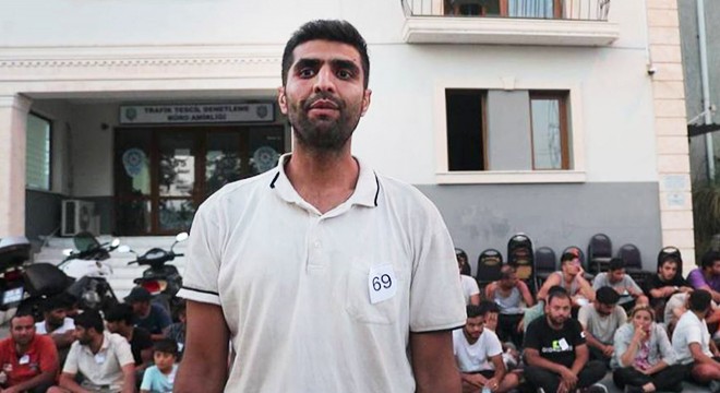 İzmir'de 98 göçmen kurtarıldı