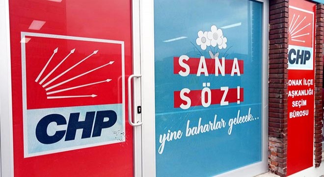 İzmir'de CHP seçim bürosuna taşlı saldırı