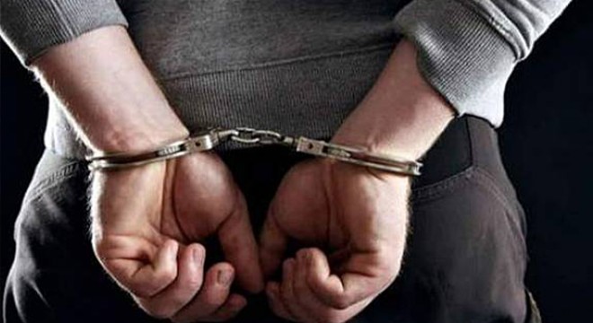 İzmir'de FETÖ operasyonu: 18 gözaltı