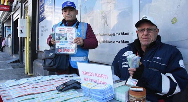 İzmir'de 'Milli Piyango biletini yırtmayın' uyarısı