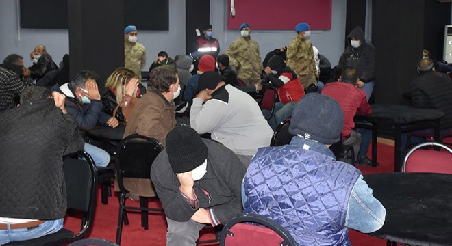 İzmir'de jandarmadan 'kumar' operasyonu