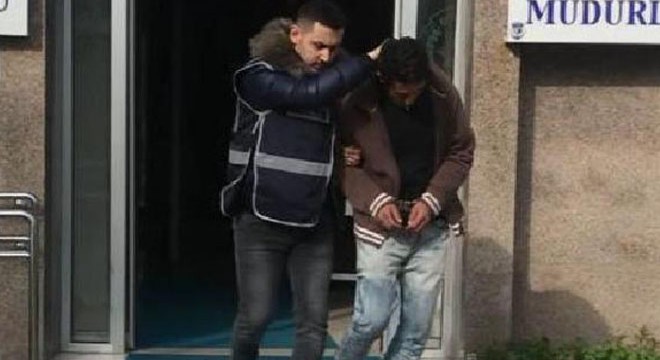 İzmir'de sokak ortasındaki cinayetin zanlısı adliyede