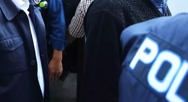 İzmir merkezli 26 ilde FETÖ operasyonu