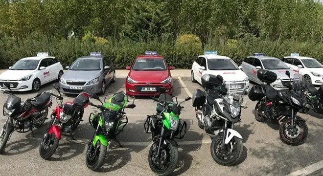 İzmir de En İyi Ehliyet Kursu Arayışında Olanlar İçin Yeni Bir Bakış