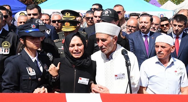 İzmir de şehit 2 polis için tören