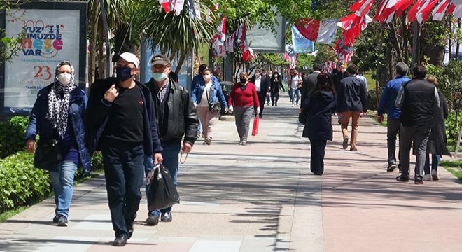 İzmit te güzel hava insanları sokağa döktü