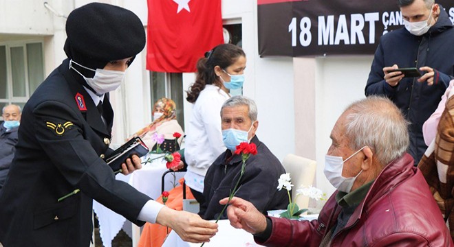Jandarma'dan duygulandıran ziyaret