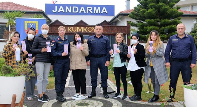 Jandarma personeli şiddet mağduru kadınlarla bir araya geldi
