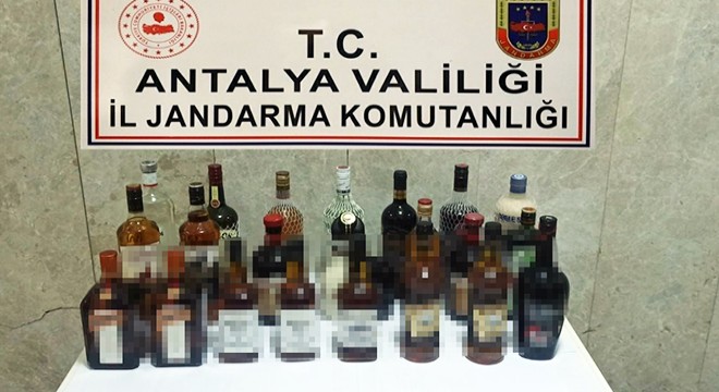 Jandarmadan bandrolsüz içki baskını