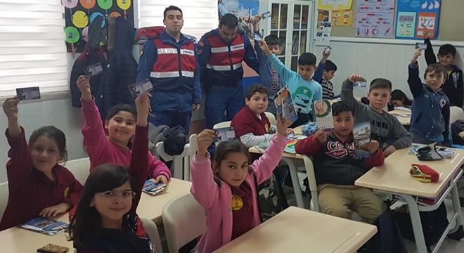 Jandarmadan öğrencilere 'trafik' eğitimi