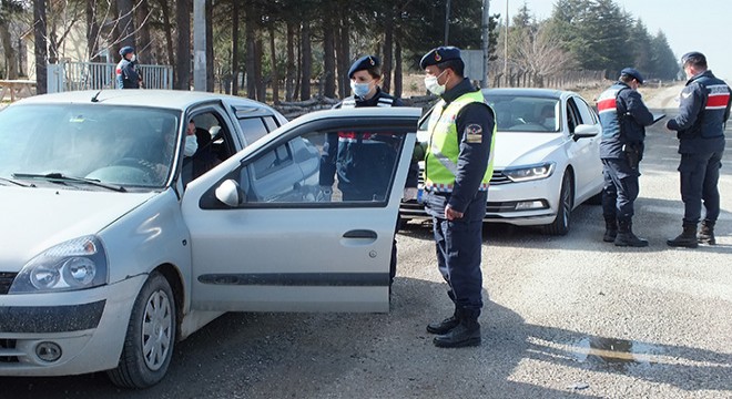 Jandarmadan helikopter destekli trafik denetimi