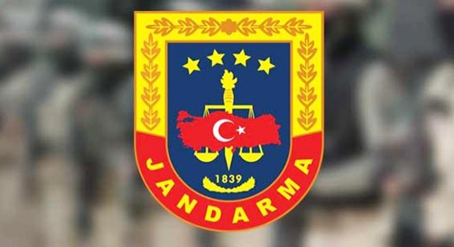 Jandarmanın kaçak sigara operasyonu kamerada
