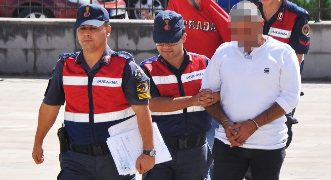 Jandarmanın yol denetiminde 1 tutuklama