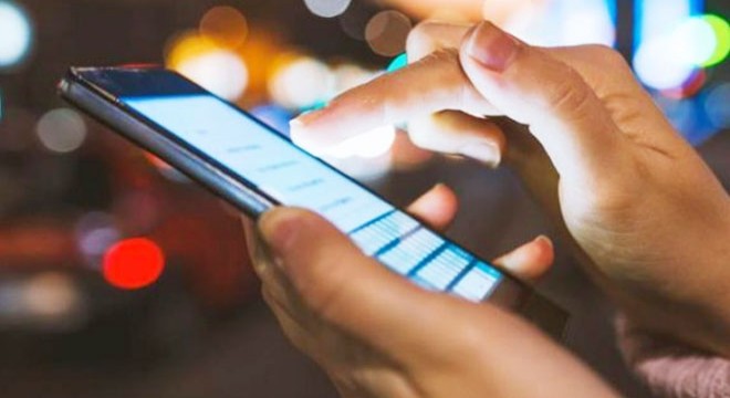 Kaçak cep telefonu operasyonu: 5 gözaltı