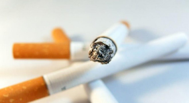 Kaçak sigara dolum imalathanesine baskın