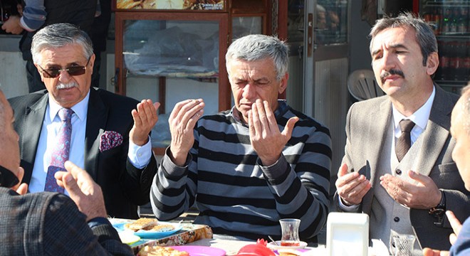 Kader Buse, kayboluşunun 1'inci yılında dualarla anıldı