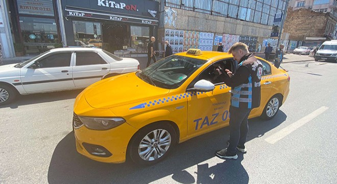 Kadıköy'de taksi denetimi