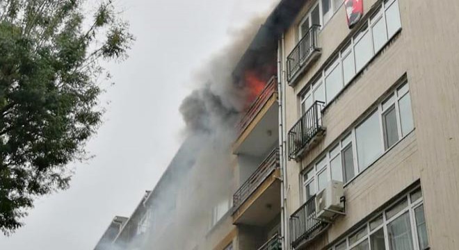 Kadıköy'de yangın paniği