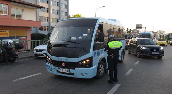 Kadıköy de toplu taşıma araçlarında denetim