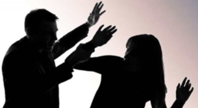 Kadın cinayeti; uykuda kalbinden bıçakladı