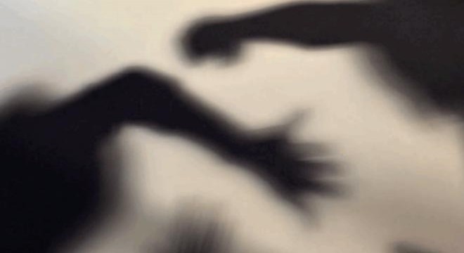 Kadın doktoru darbeden kuzenlerden biri tutuklandı
