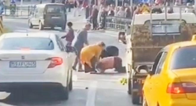 Kadınların sokak ortasındaki kavgası kamerada