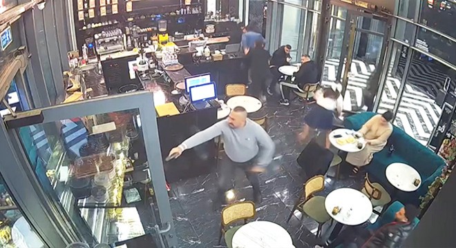 Kafe baskını kamerada : 2 ağır yaralı