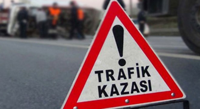 Kahta’da iki otomobil çarpıştı: 1 ölü, 5 yaralı