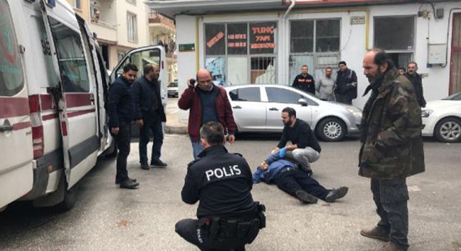Kahve önünde silahlı kavga: 1 ölü