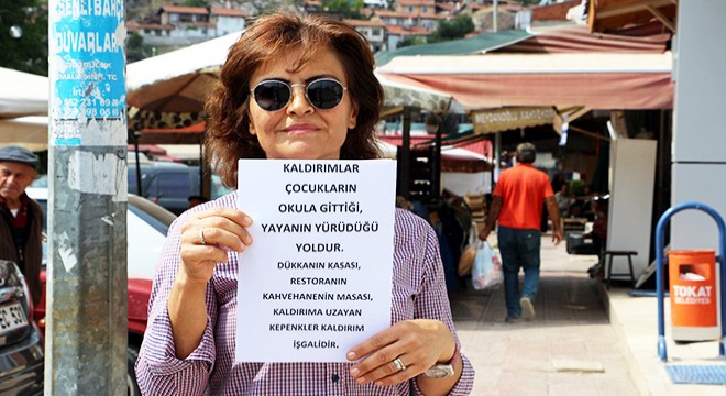 Kaldırım işgali yapan esnafı 'yazıyla' uyardı