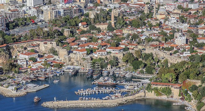 Kaleiçi'nde işletmelere ceza yağdı