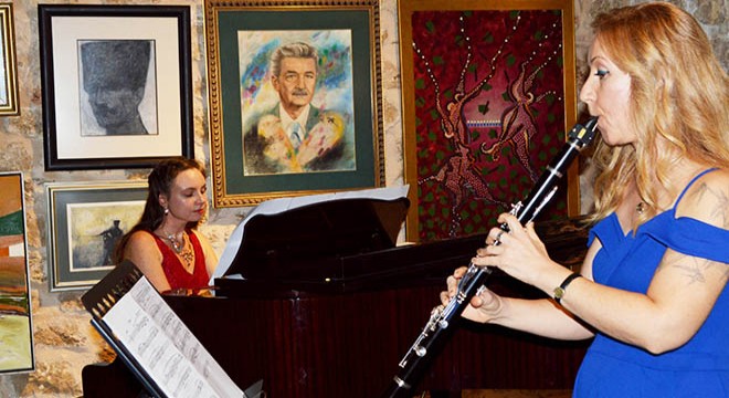 Kaleiçi'nde romantik konser