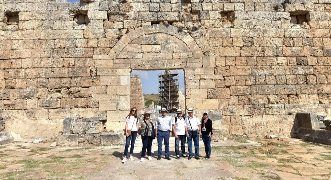 Kaleiçi Old Town Festivali konukları Perge de