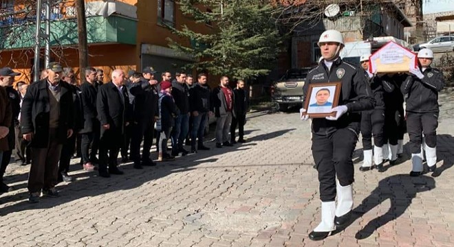 Kalp krizinden ölen polis memurunun 2 ay sonra düğünü varmış