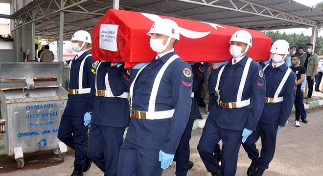 Kalp krizinden ölen uzman çavuş, toprağa verildi