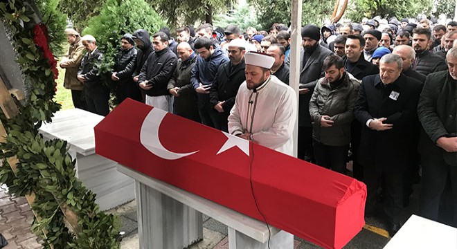 Kalp krizi sonucu ölen polis için tören